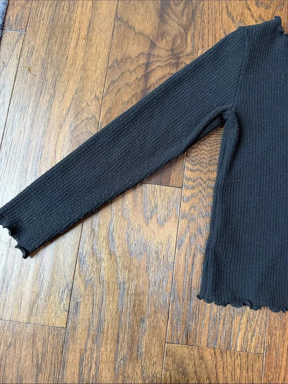 Old Navy Girls Long Sleeve Ribbed Tops - Gray Floral & Black size small 6-7